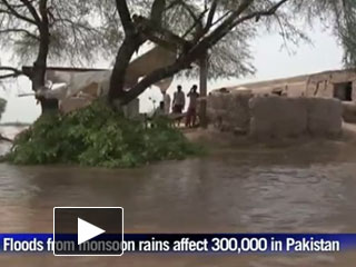 Floods affect over 300,000 in Pakistan
